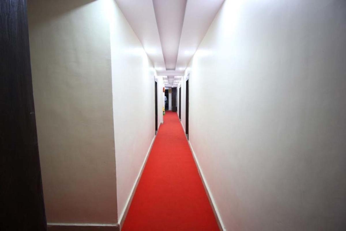 Hotel Raj Palace Ahmedabad Eksteriør bilde
